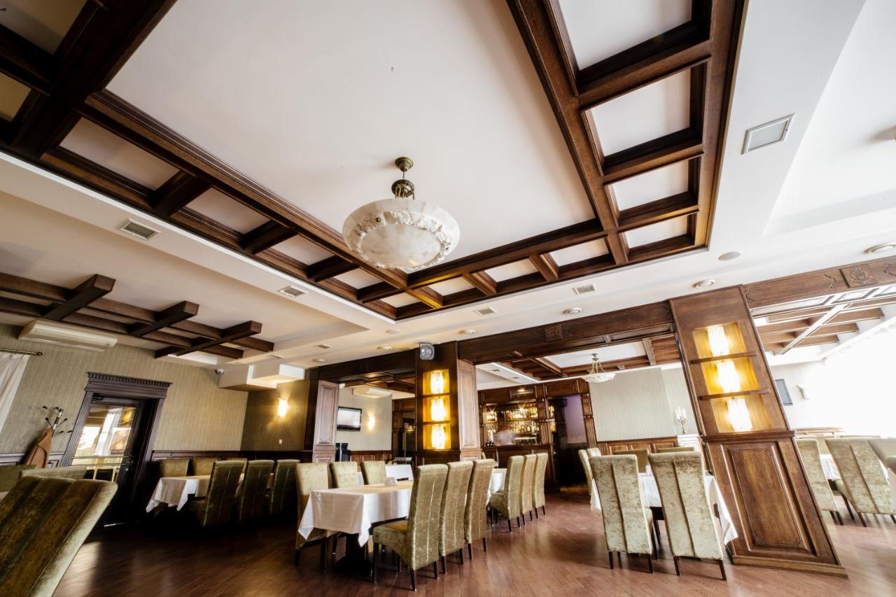 Kamelot Hotel Ternopil Exterior photo